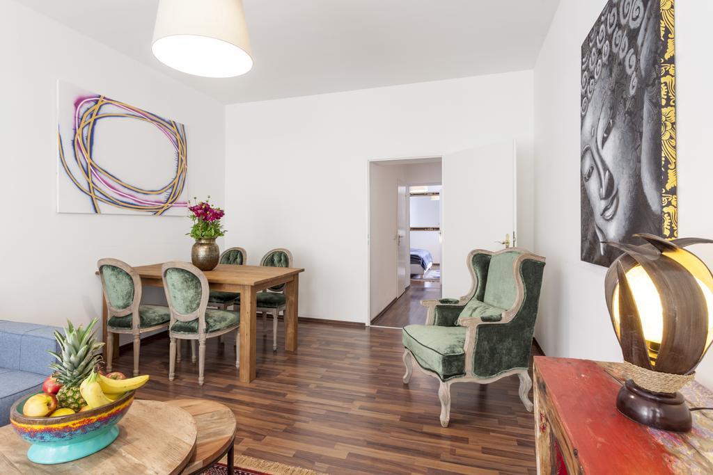 The Rheinsberger - Cosy 2Br One Living Room Up To 6 Берлин Екстериор снимка